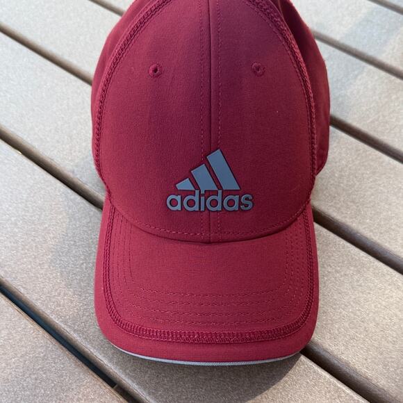 Adidas Maroon Cap Women's Superlite Hat - Picture 1 of 5